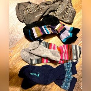 4 pairs smartwool socks